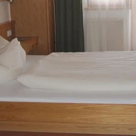 Bed & Breakfast Astoria Jerzens